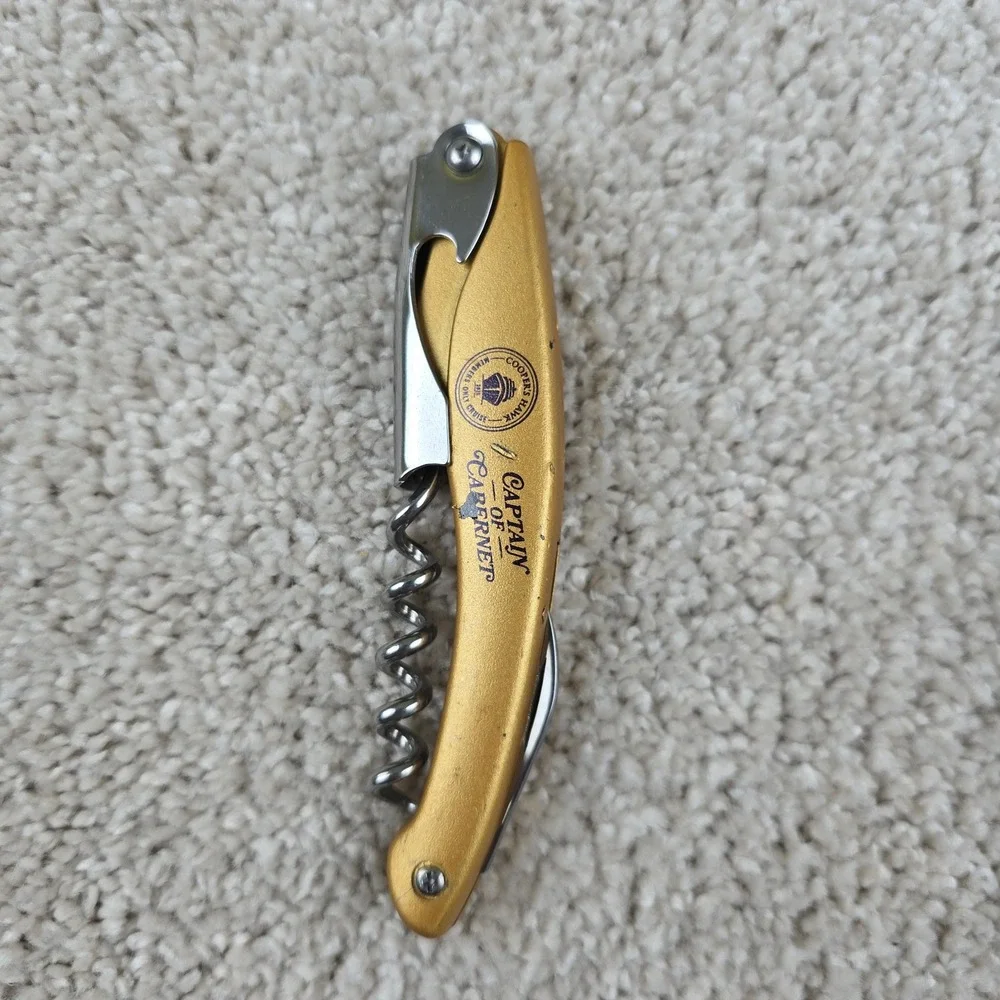 Cooper's Hawk Wine Opener Gold Captain of‎ Cabernet Waiter's Corkscrew